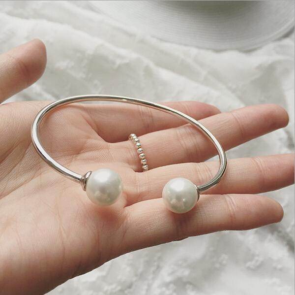 Luna Pearl Cuff - Stuff Hunt