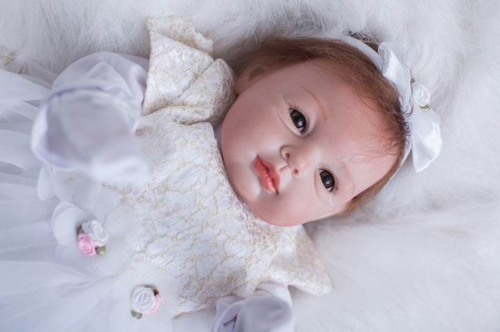 Vinyl Plastic Realistic Dolls - Stuff Hunt