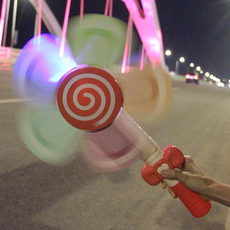 Light Automatic Bubble Gun - Stuff Hunt