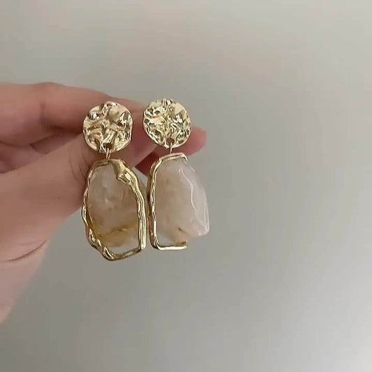 Glow Drop - Stuff Hunt