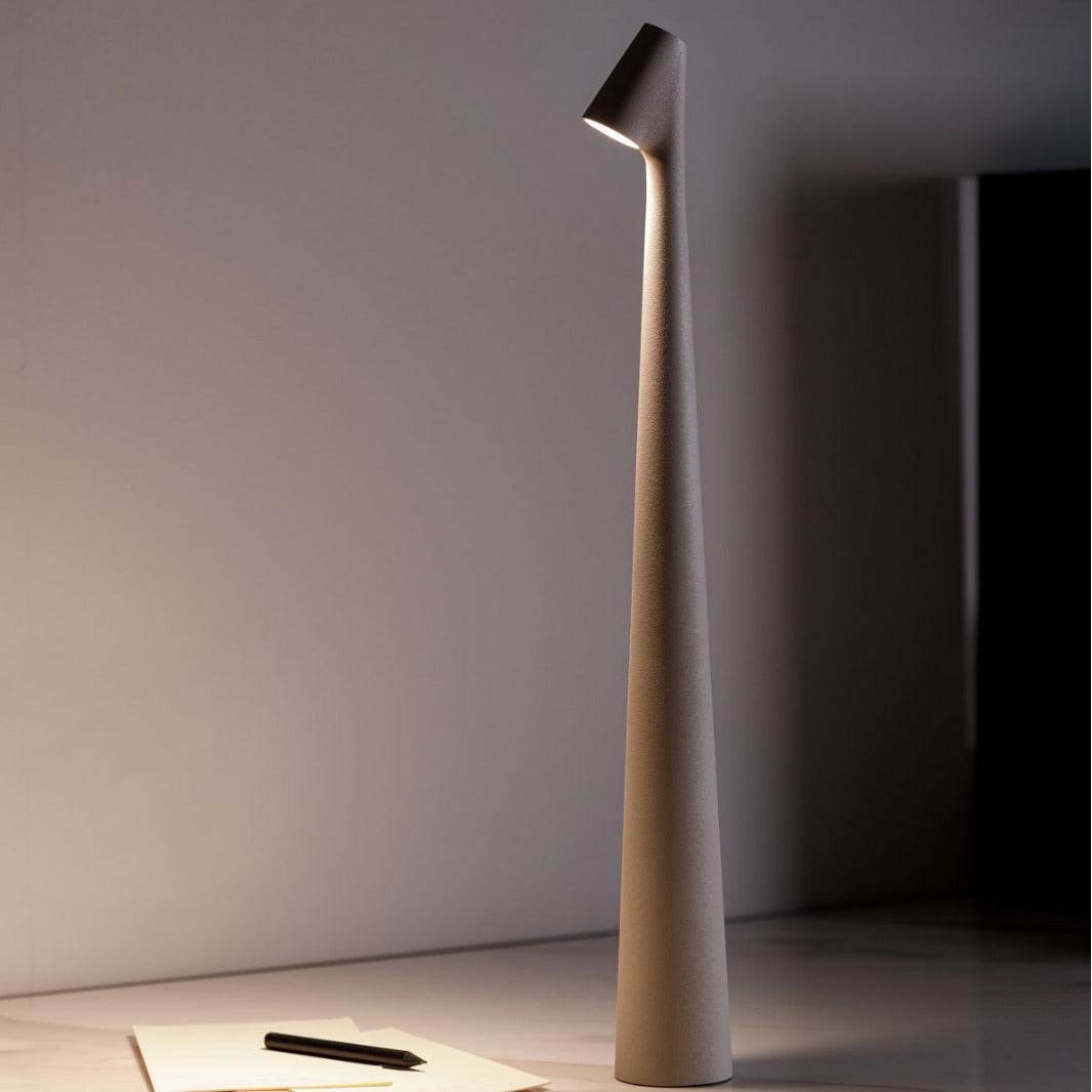 Sleek Desk Lamp - Stuff Hunt