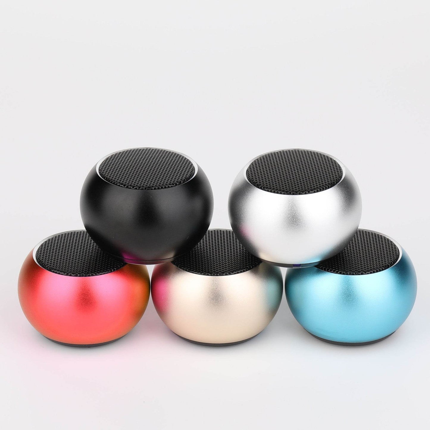 Round Bluetooth Speaker - Stuff Hunt