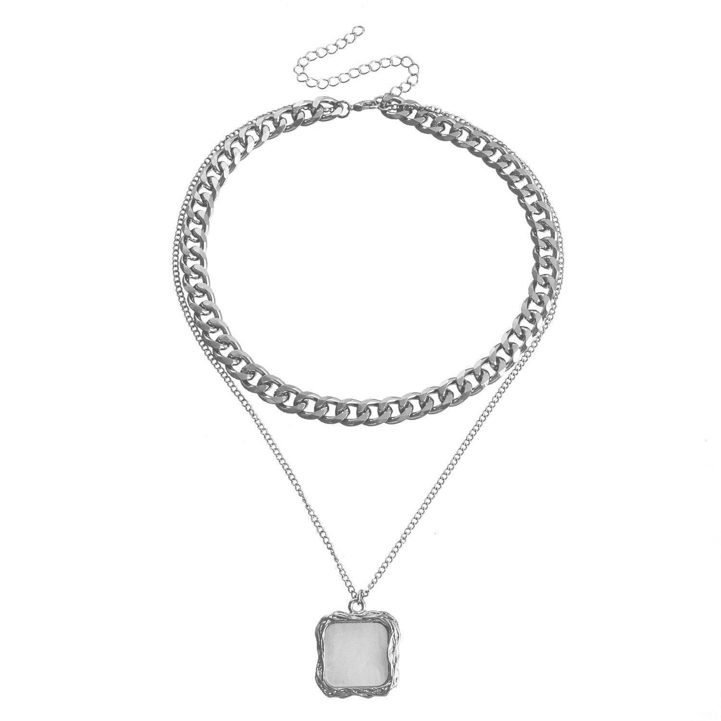 Femme Chains - Stuff Hunt