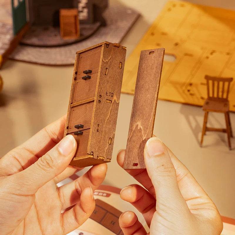 DIY Miniature House - Stuff Hunt
