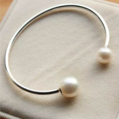 Luna Pearl Cuff - Stuff Hunt