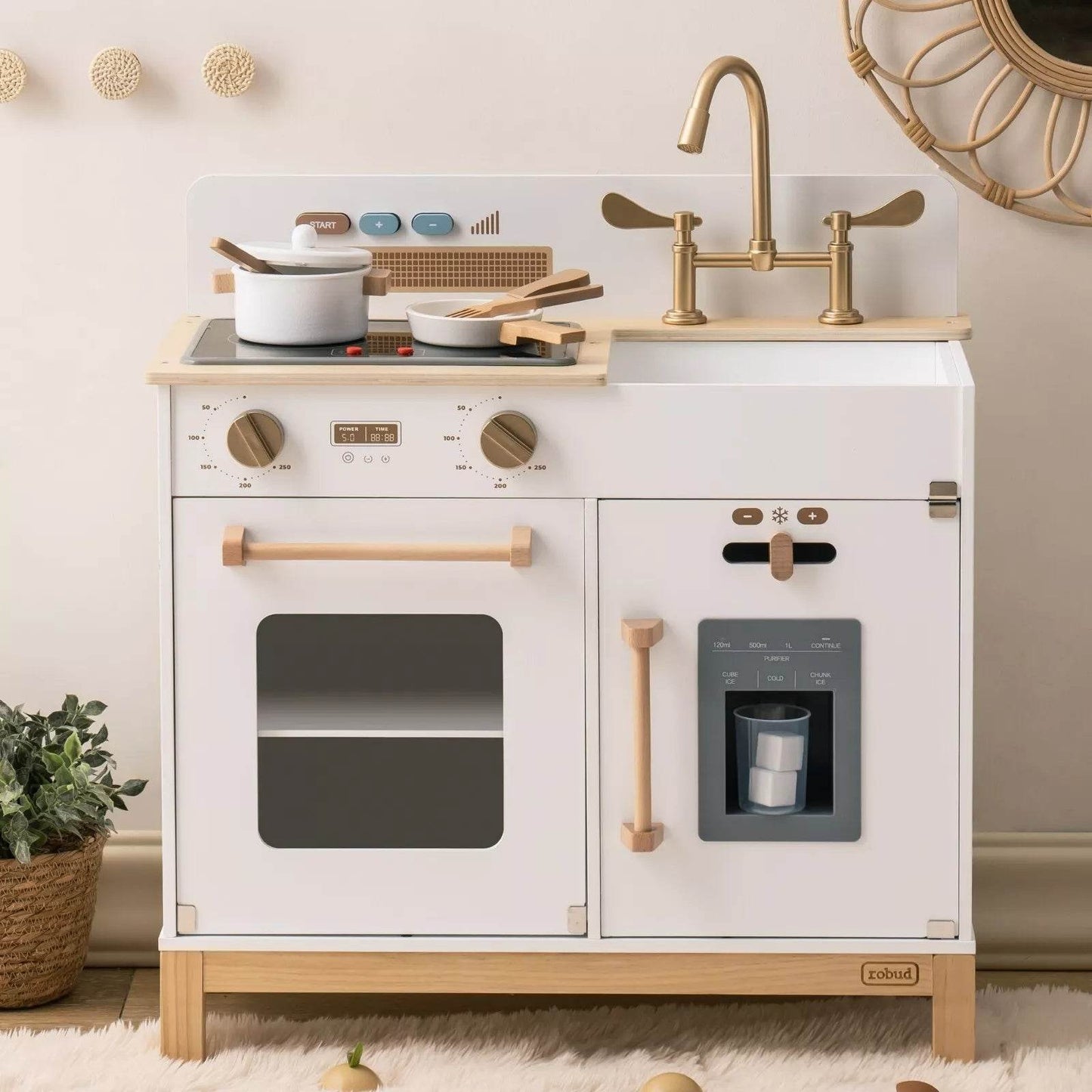 DIY Pretend Play Kitchen - Stuff Hunt