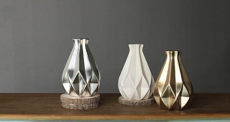 Deco Vase - Stuff Hunt